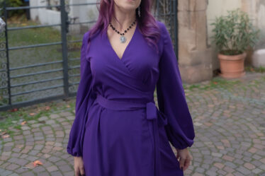 Lila Wickelkleid aus Koshibo