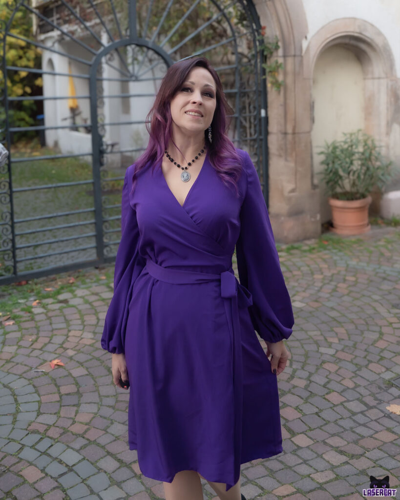 Lila Wickelkleid aus Koshibo